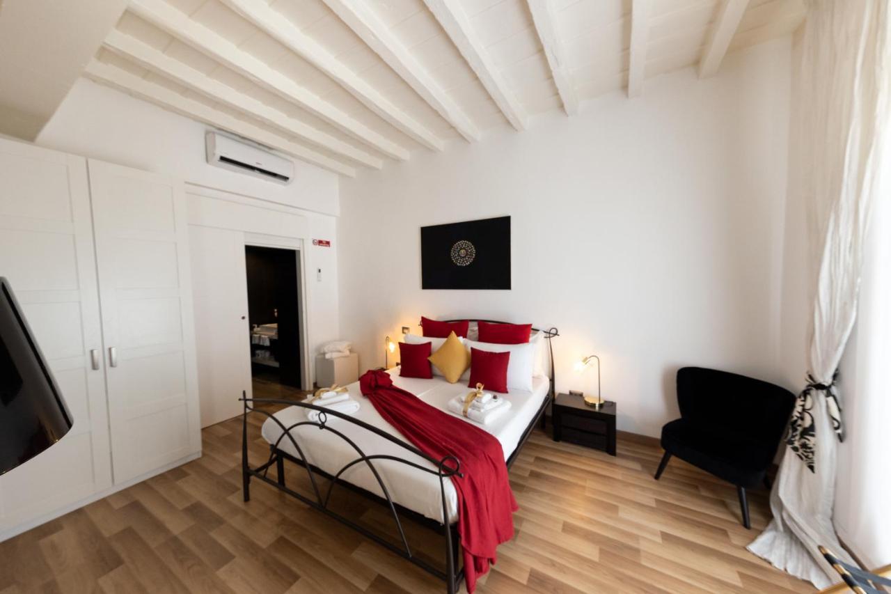 Barcaccia Luxury Suites 로마 외부 사진